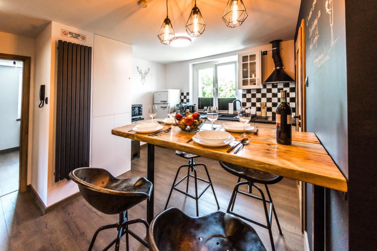 Apartament Wita Stwosza Jelenia Gora Dış mekan fotoğraf