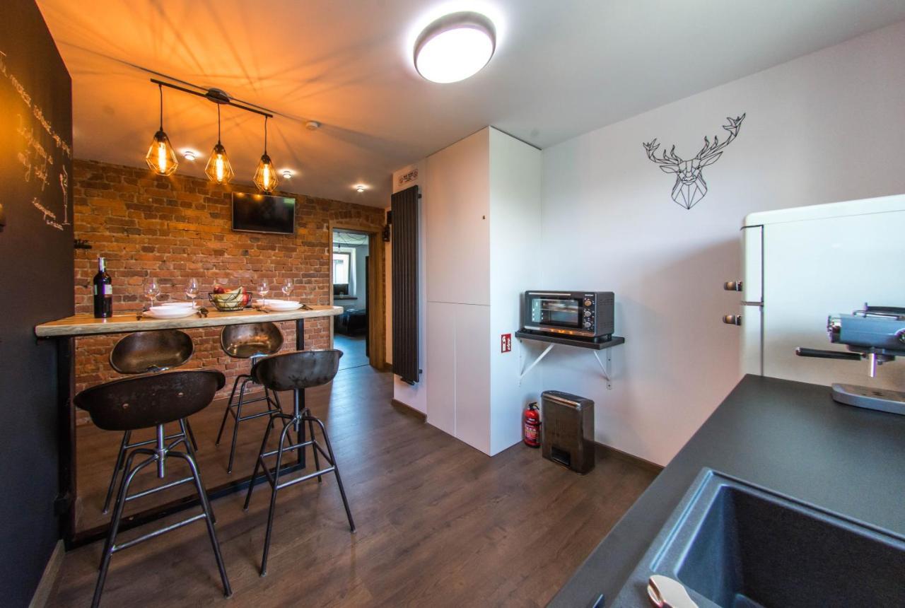 Apartament Wita Stwosza Jelenia Gora Dış mekan fotoğraf